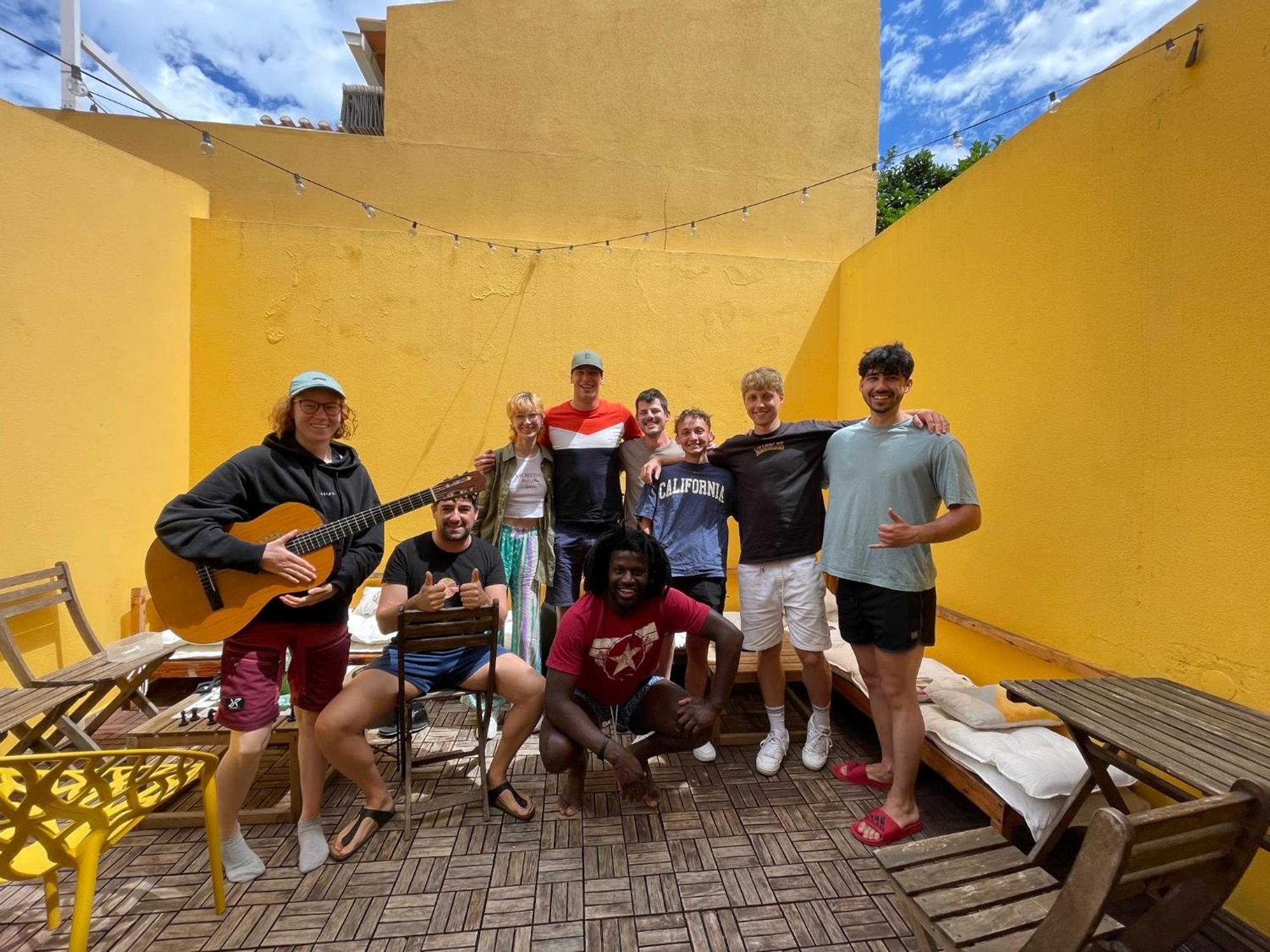 33 Hostel บาเลียล ภายนอก รูปภาพ